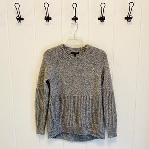 🐑 Banana Republic oversized wool blend sweater